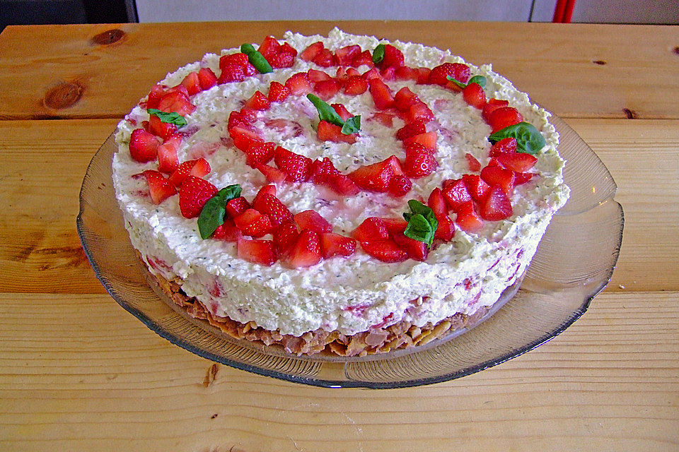 Erdbeer - Basilikum - Torte