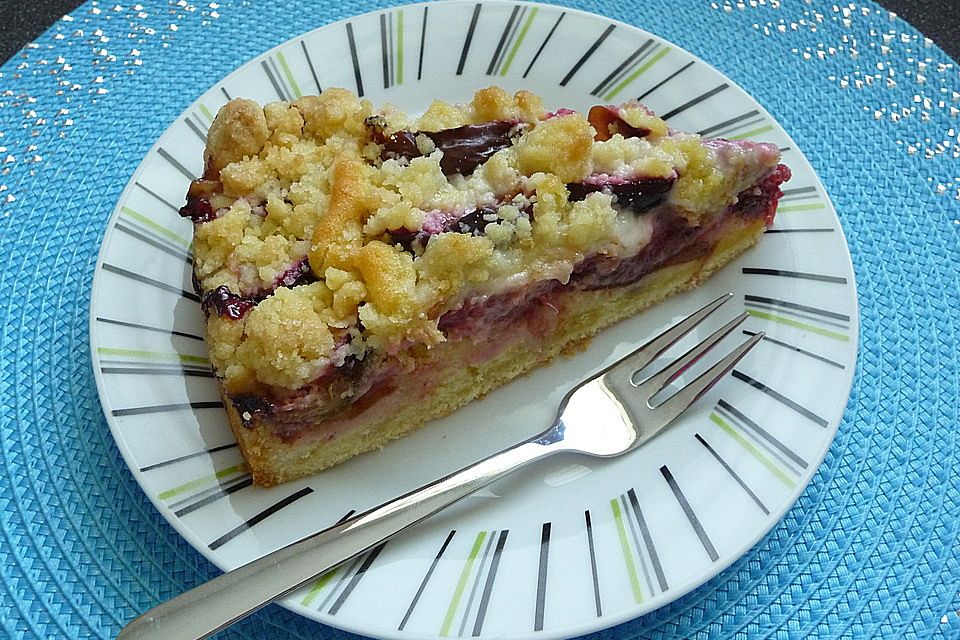 Eierlikör - Pflaumenkuchen mit Streuseln