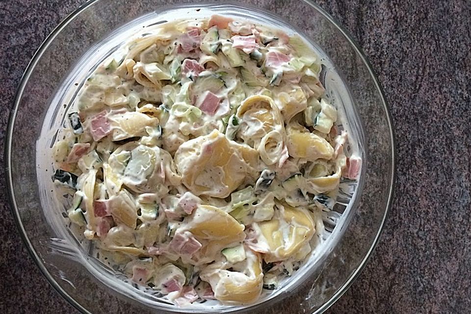 Tortellini - Salat