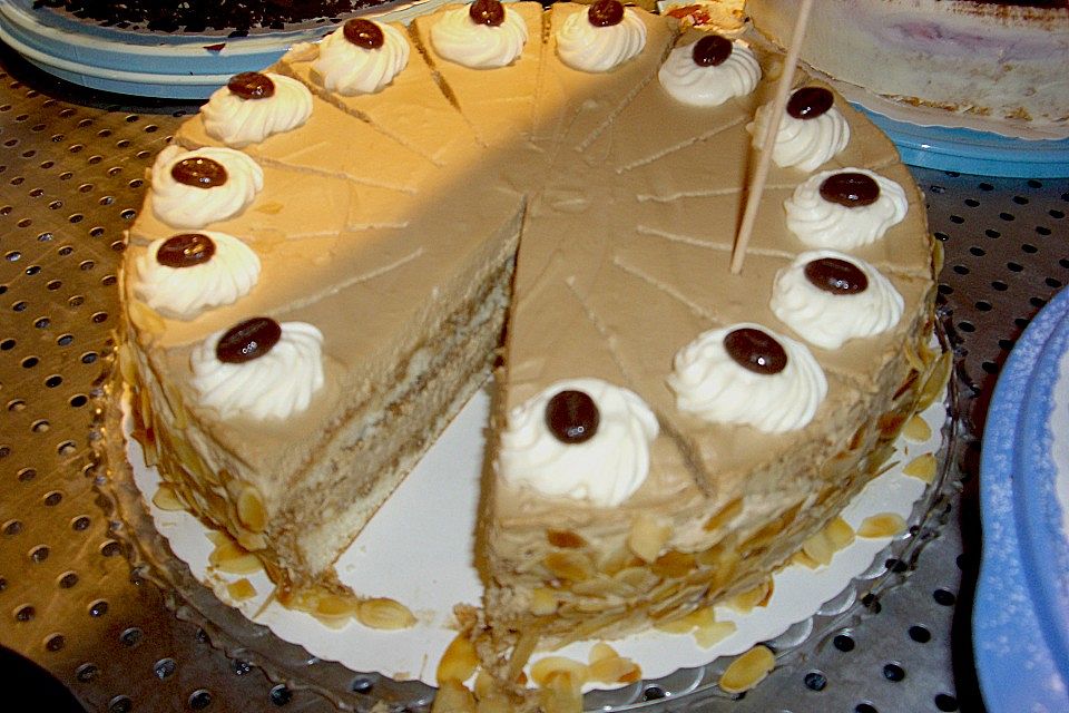 Cappuccino - Sahne - Torte