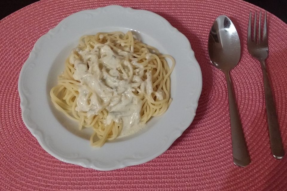 Spaghetti mit Gorgonzolasoße