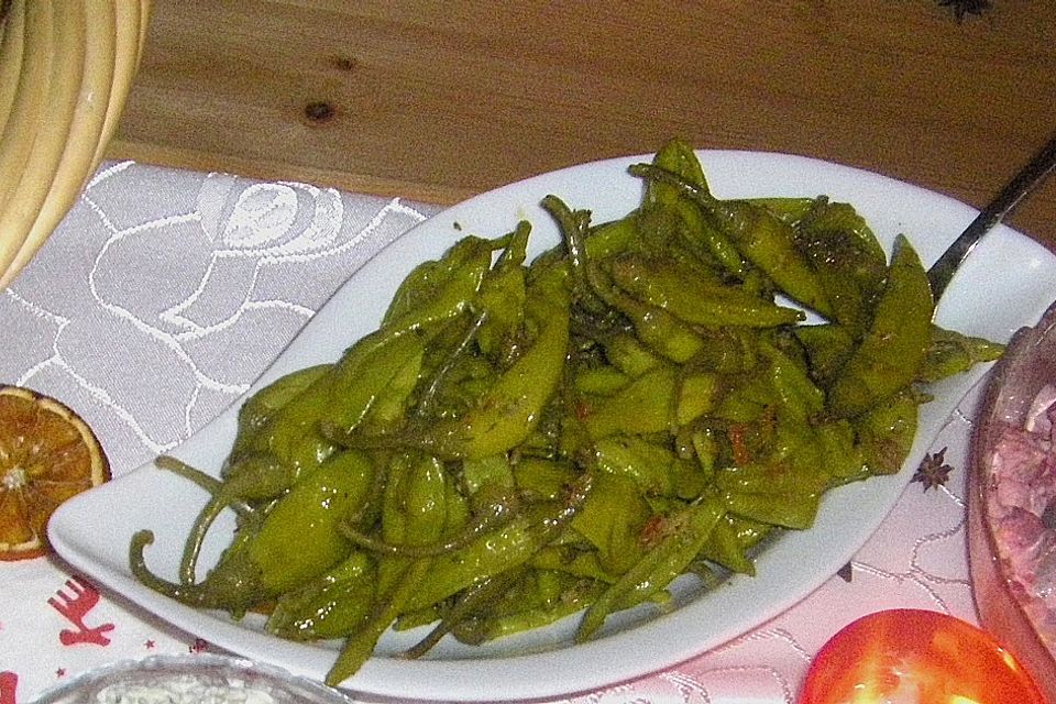 Mediterran eingelegte Peperoni