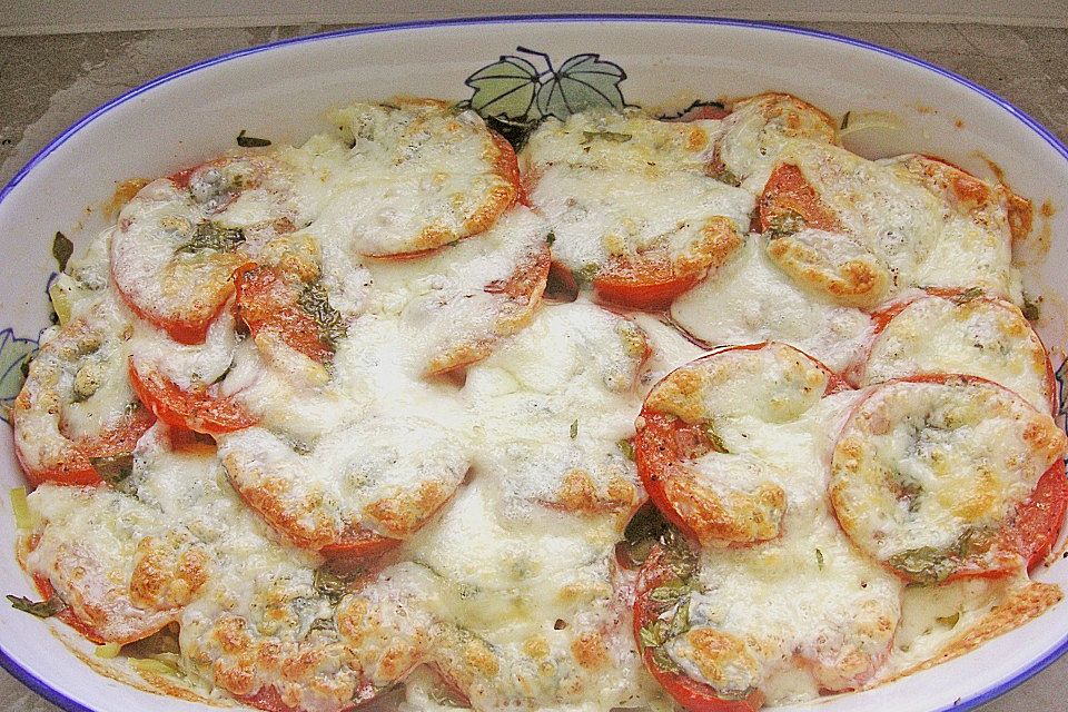 Tomaten mit Mozzarella überbacken