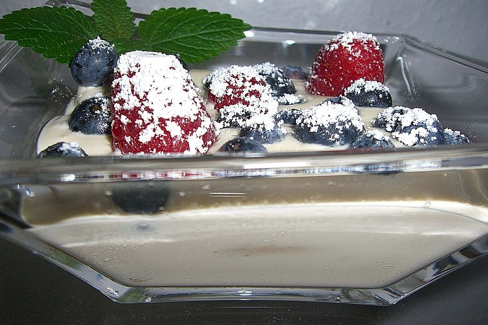 Tiramisu mit Beeren