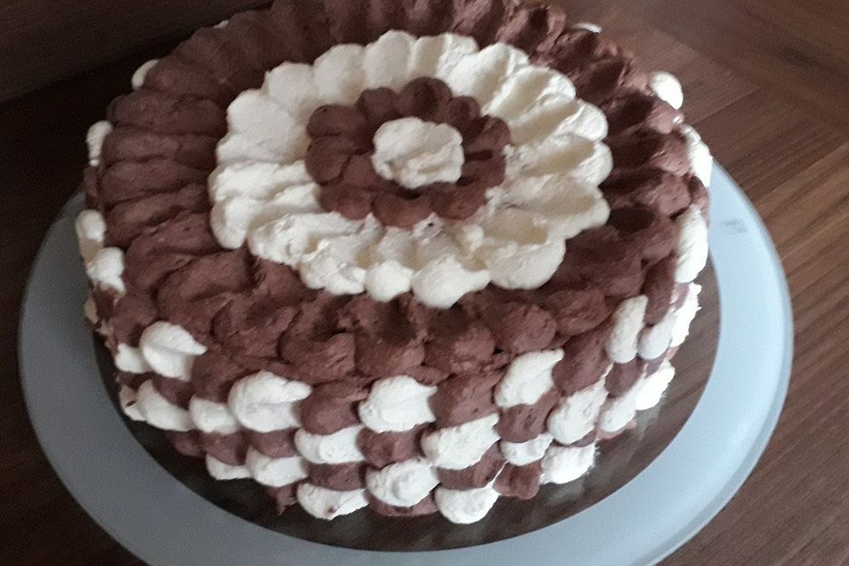 Französiche Schokosahnetorte