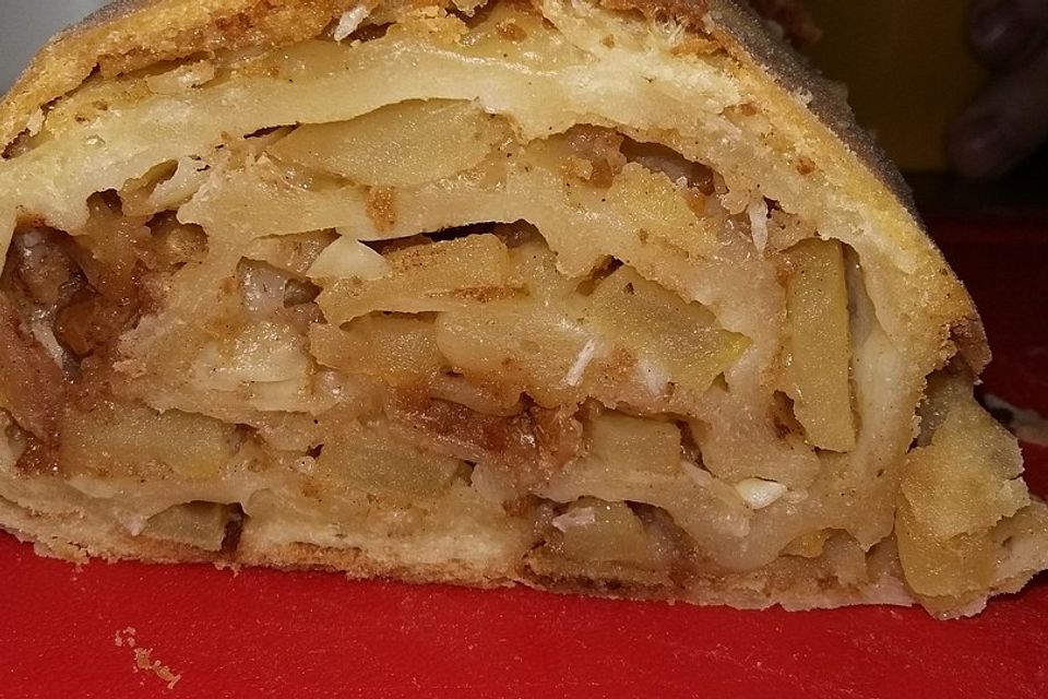 Alt-Wiener Apfelstrudel