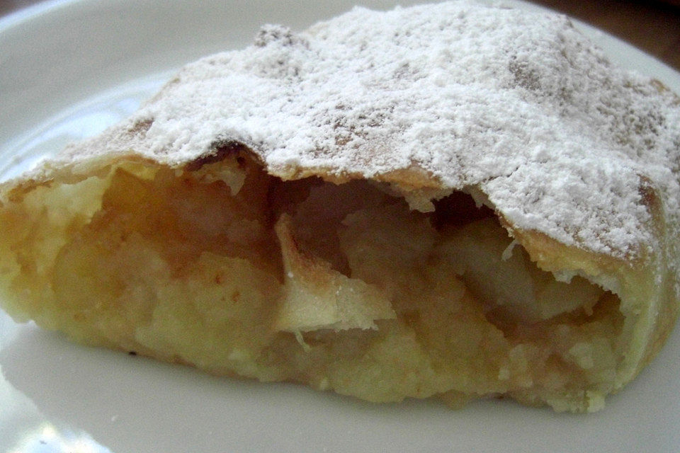 Alt-Wiener Apfelstrudel