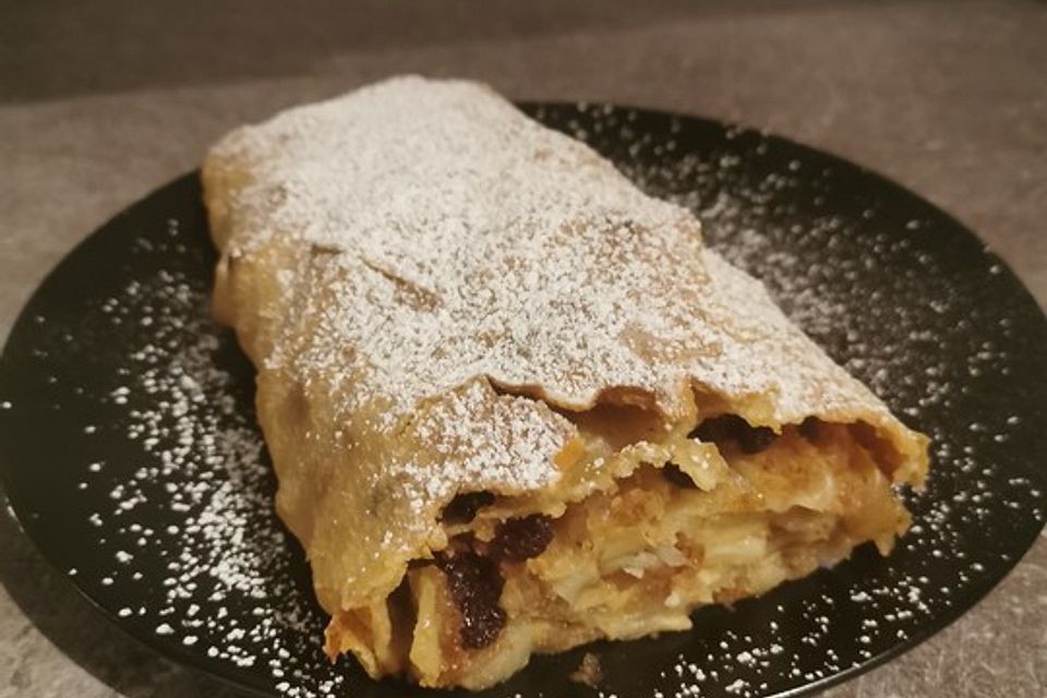 Alt-Wiener Apfelstrudel