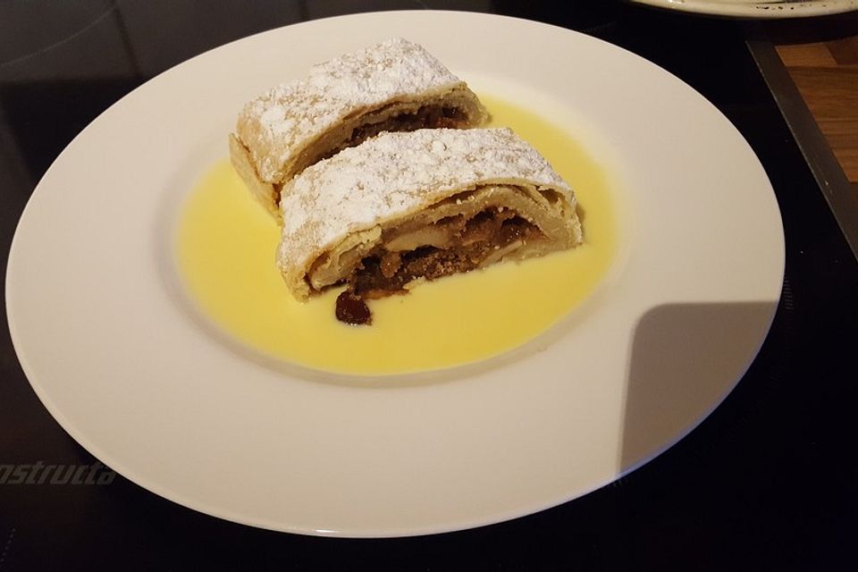 Alt-Wiener Apfelstrudel