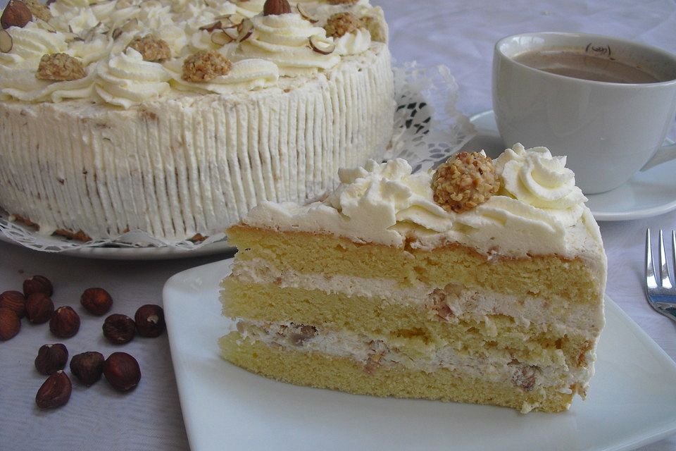 Haselnuss - Sahne - Torte