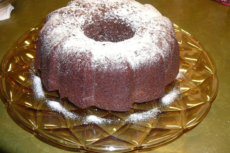 Rotwein - Haselnuss - Kuchen