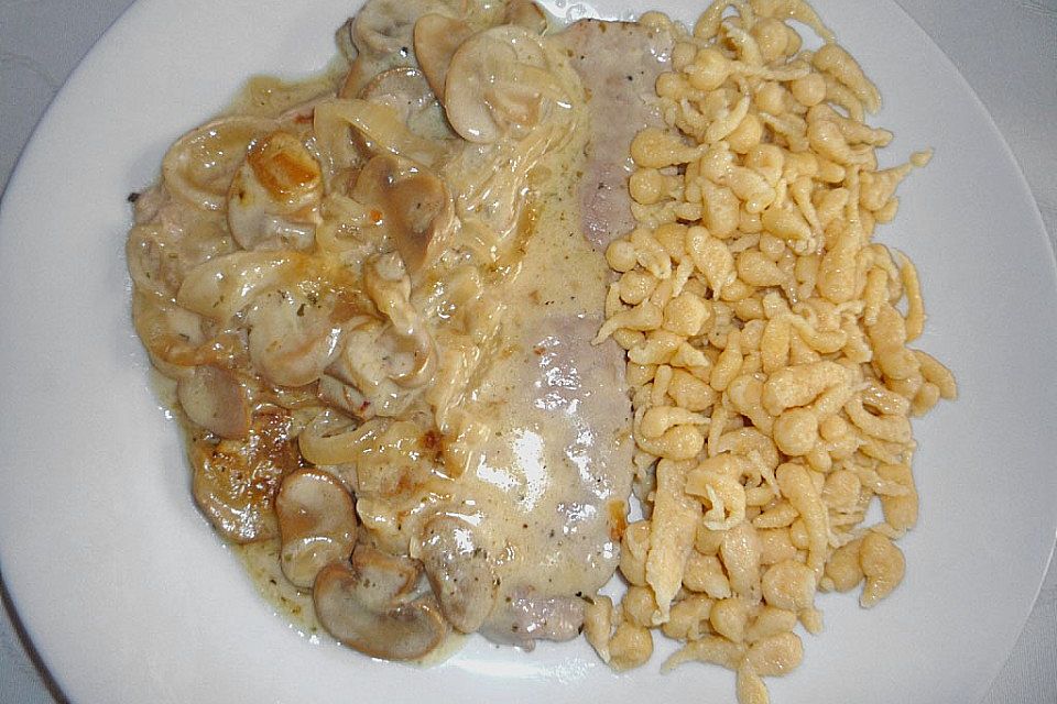 Zwiebel-Sahneschnitzel