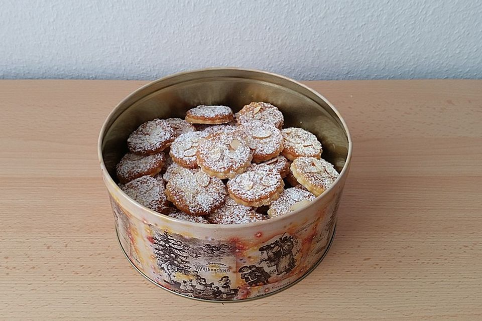 Chiaras Marzipanknusperplätzchen