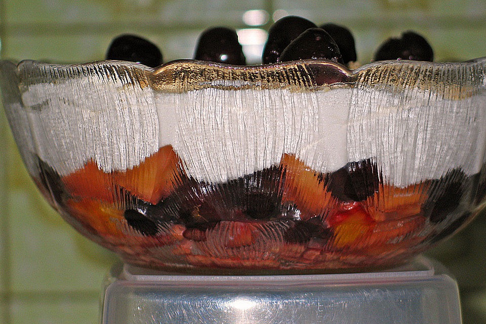 Kirsch - Trifle mit Amaretto