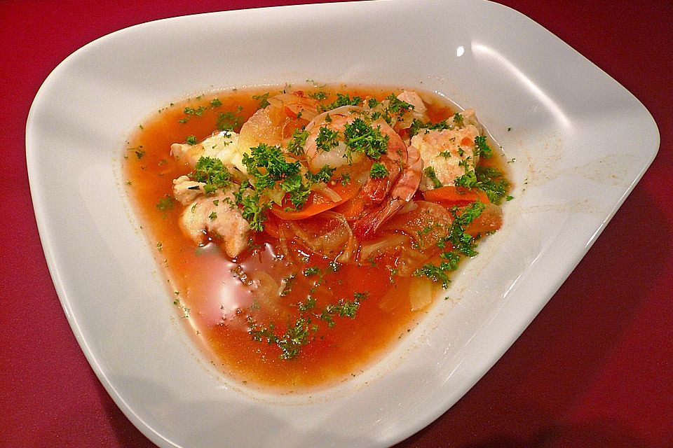 Daphnes Sizilianische Fischsuppe