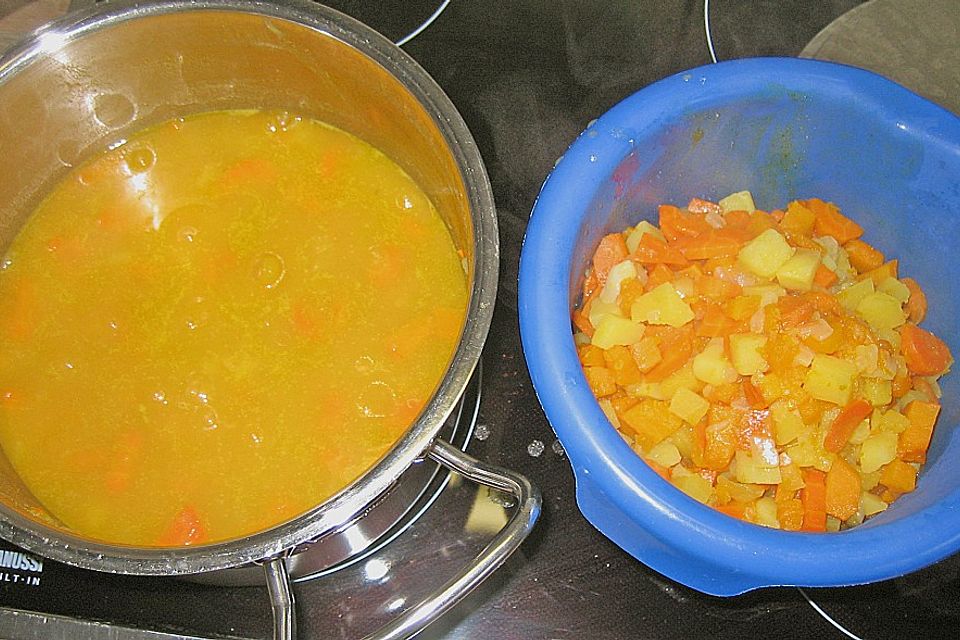 Kartoffel-Kürbis-Suppe