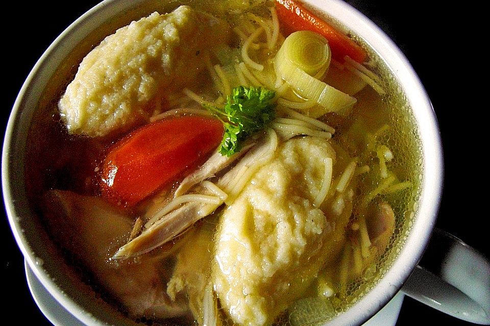 Grießklößchensuppe