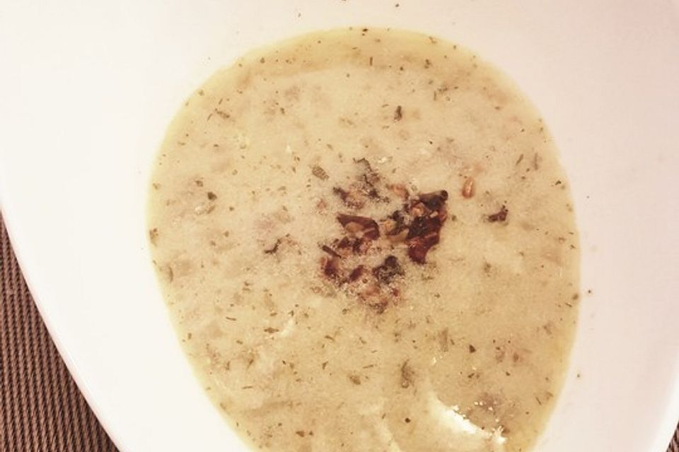 Persische Joghurtsuppe