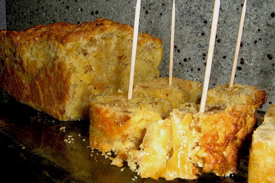 Käse - Cake mit Walnüssen