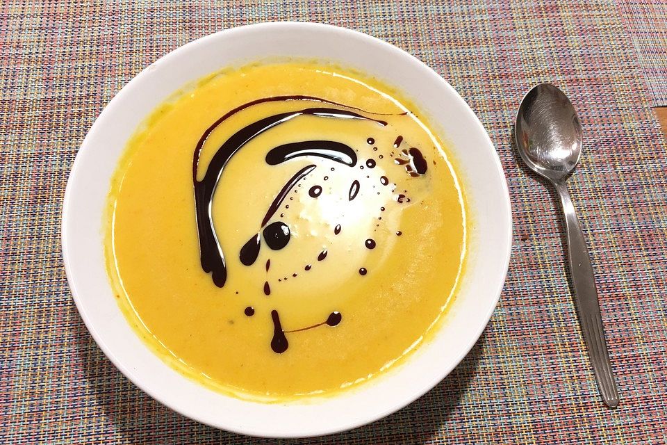 Südsteirische Kürbiscremesuppe von Rudolfo