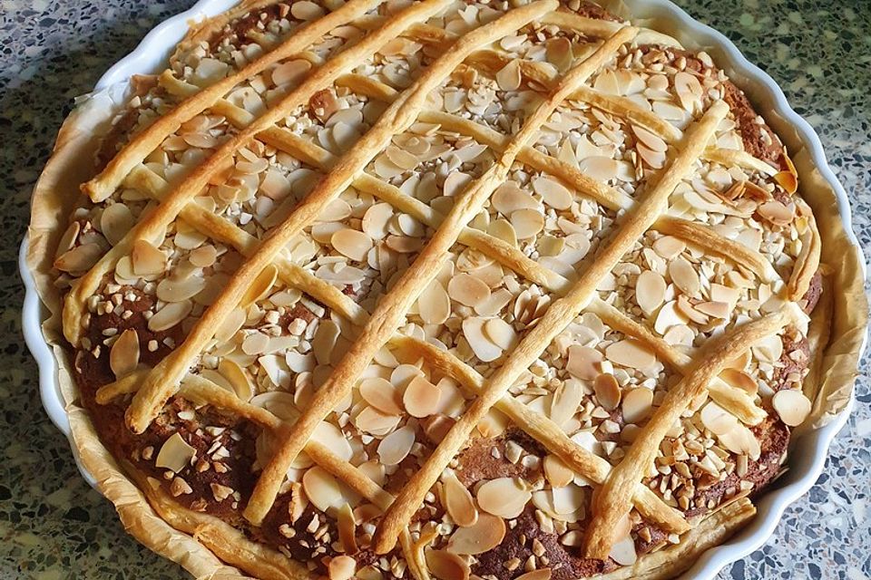 Nuss - Marzipan - Tarte