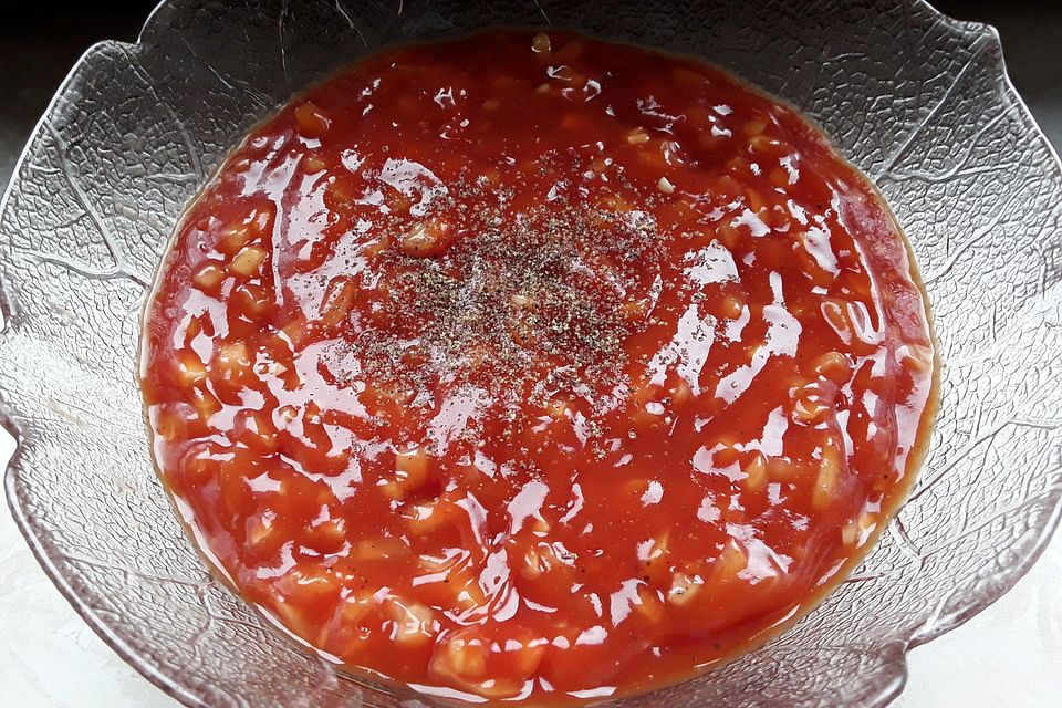 Zwiebel - Ketchup - Sauce