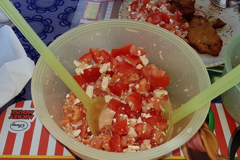 Tomatensalat mit Feta - Käse