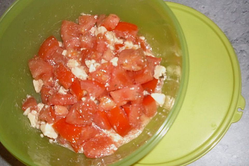 Tomatensalat mit Feta - Käse