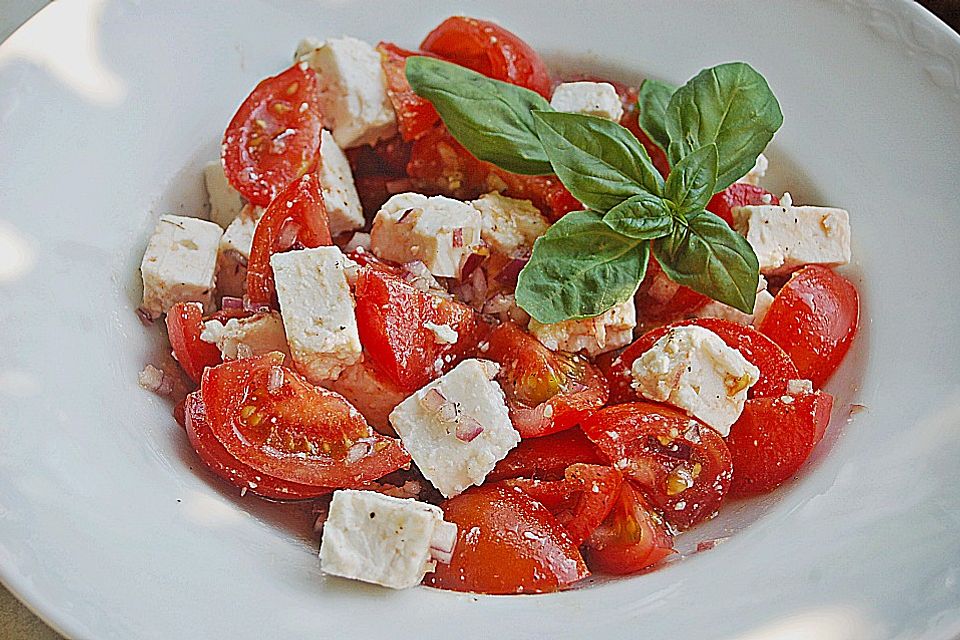 Tomatensalat mit Feta - Käse