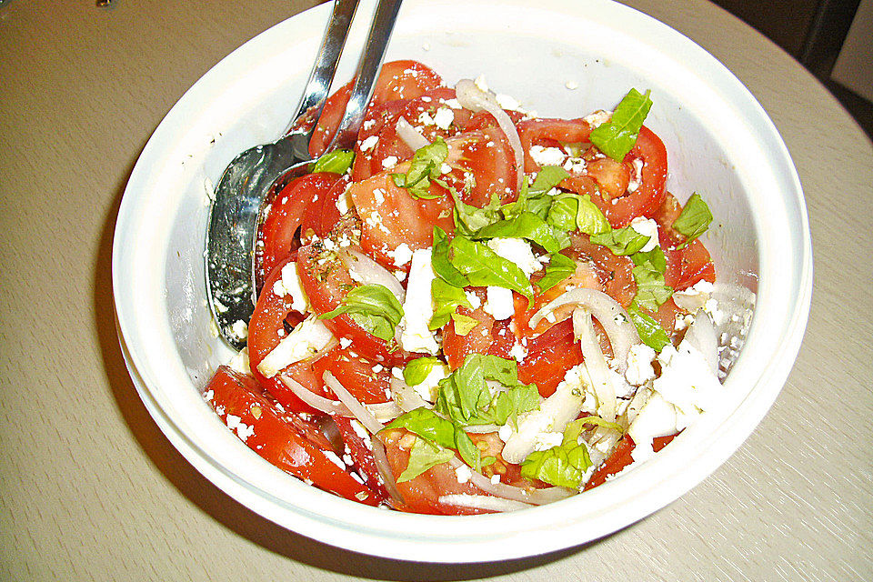 Tomatensalat mit Feta - Käse