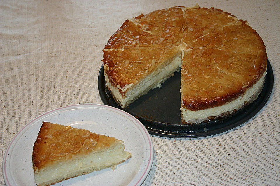 Bienenstich mit Orangen - Eierlikörcreme