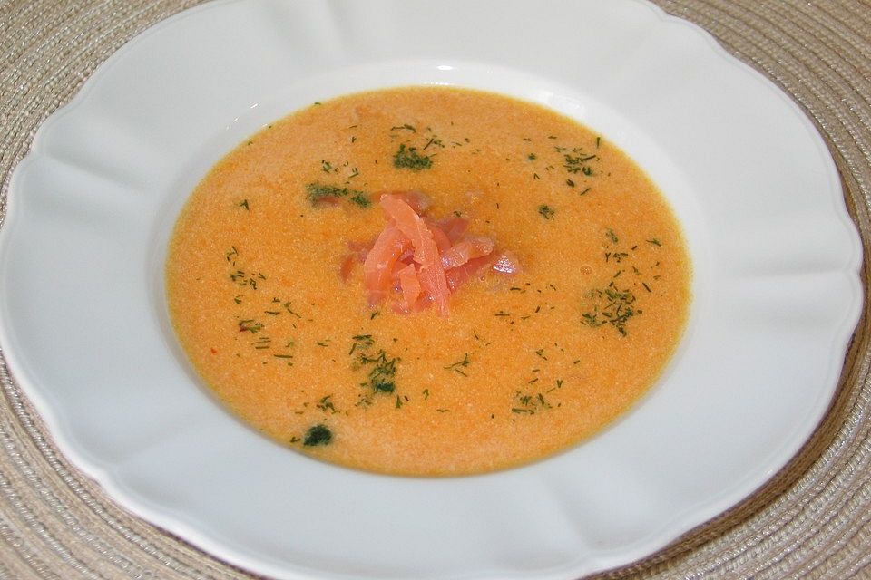 Kürbissuppe mit Räucherlachs