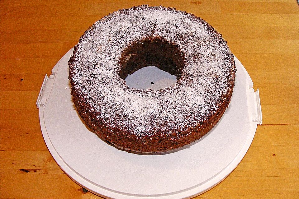 Schneller Schokoladenkuchen mit Kirschen