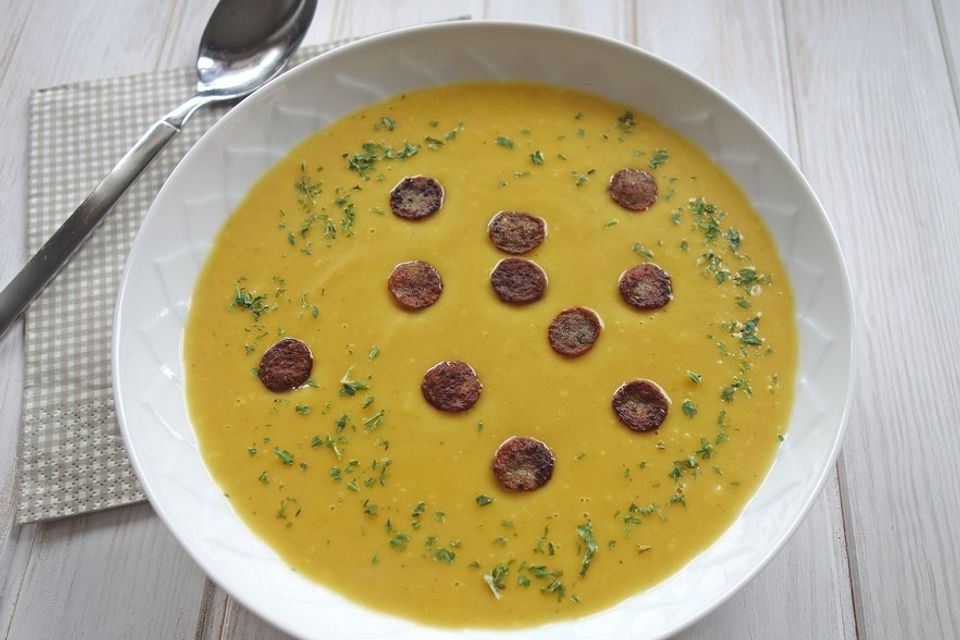 Pastinakensuppe mit Karotten