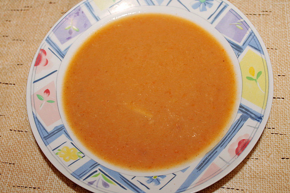 Pastinakensuppe mit Karotten