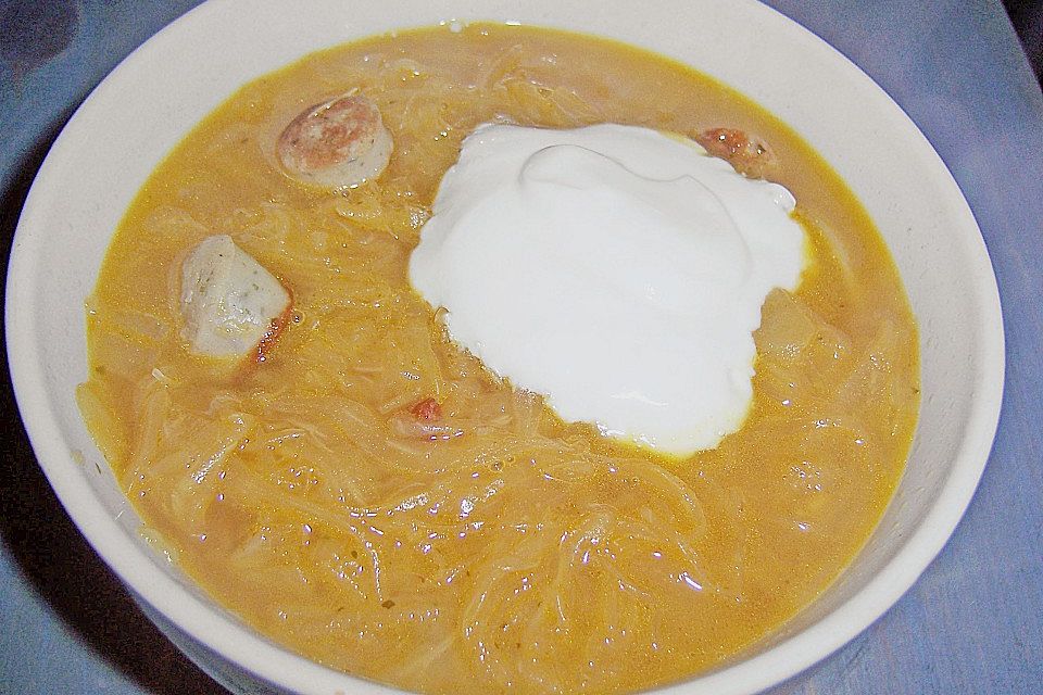 Tschechische Sauerkrautsuppe