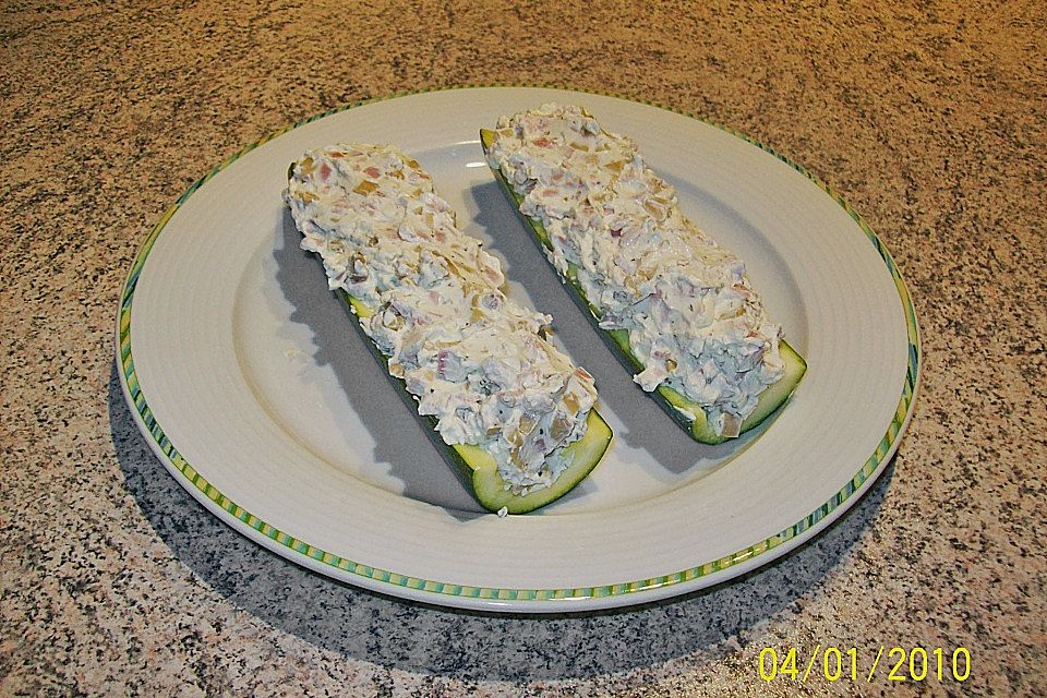 Gefüllte Zucchini