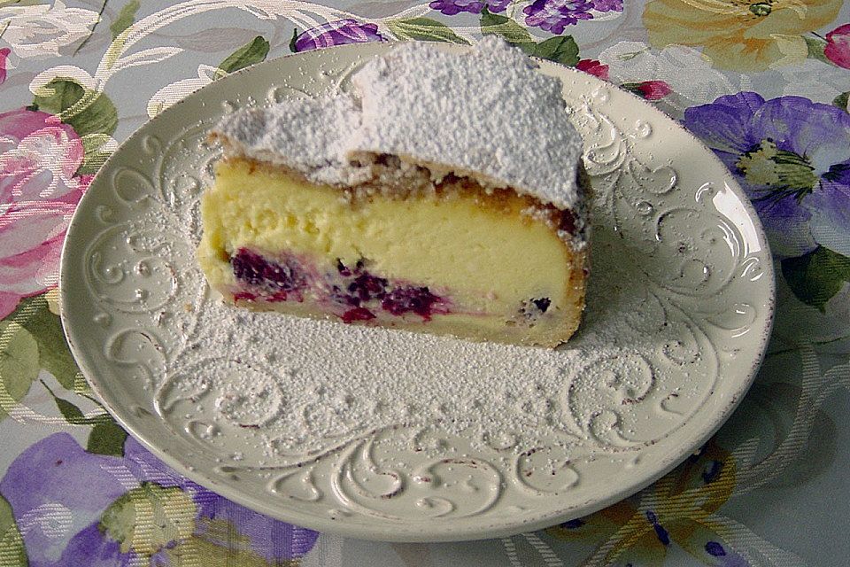 Brombeer - Amarettini - Käsekuchen