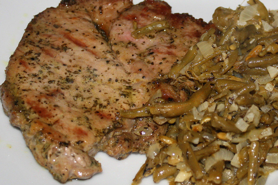 Minutensteaks mit Bohnengemüse