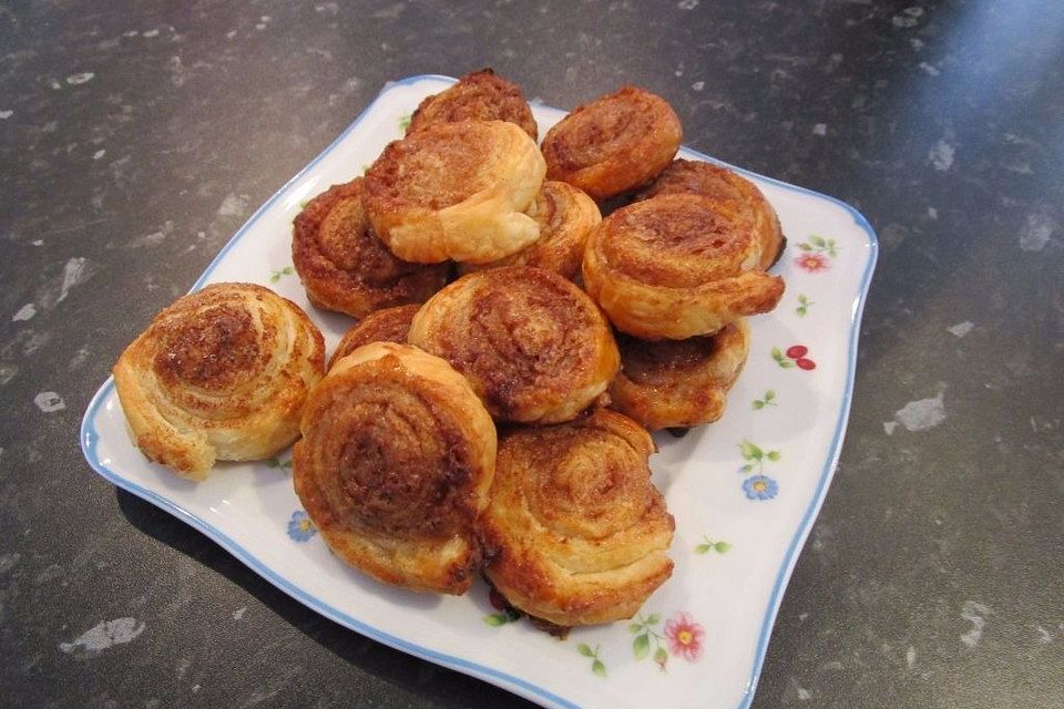 Zimtschnecken aus Blätterteig