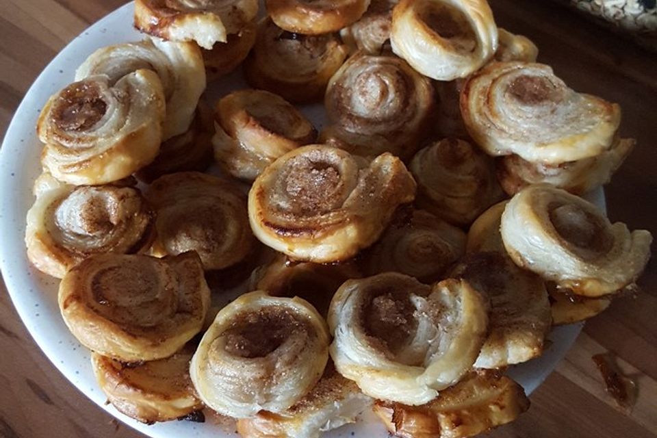 Zimtschnecken aus Blätterteig