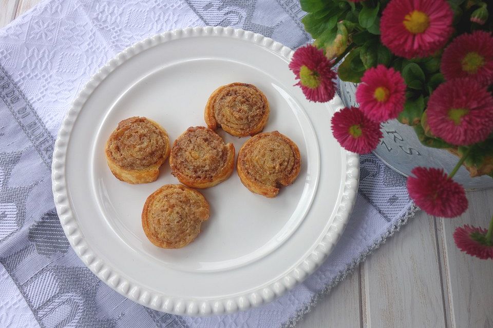 Zimtschnecken aus Blätterteig