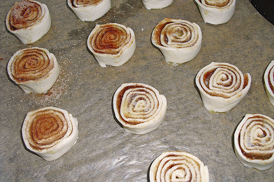 Zimtschnecken aus Blätterteig