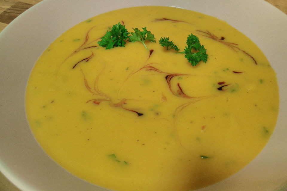 Leckere Kartoffel - Möhren - Suppe