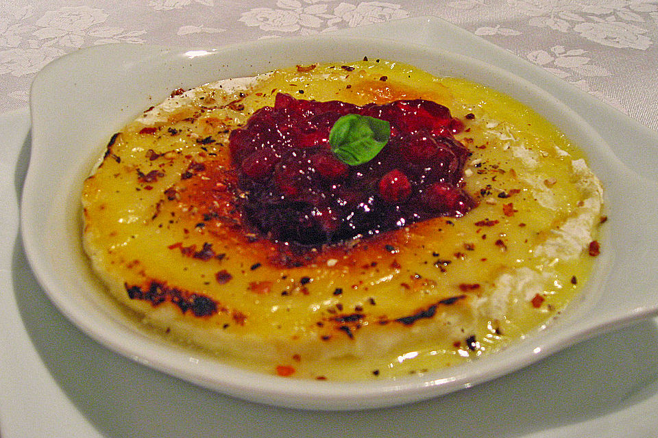 Flambierter Camembert