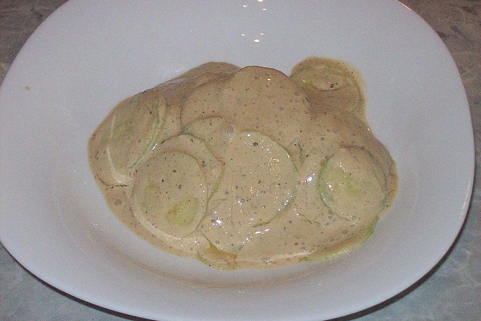 Oli´s Gurkensalat