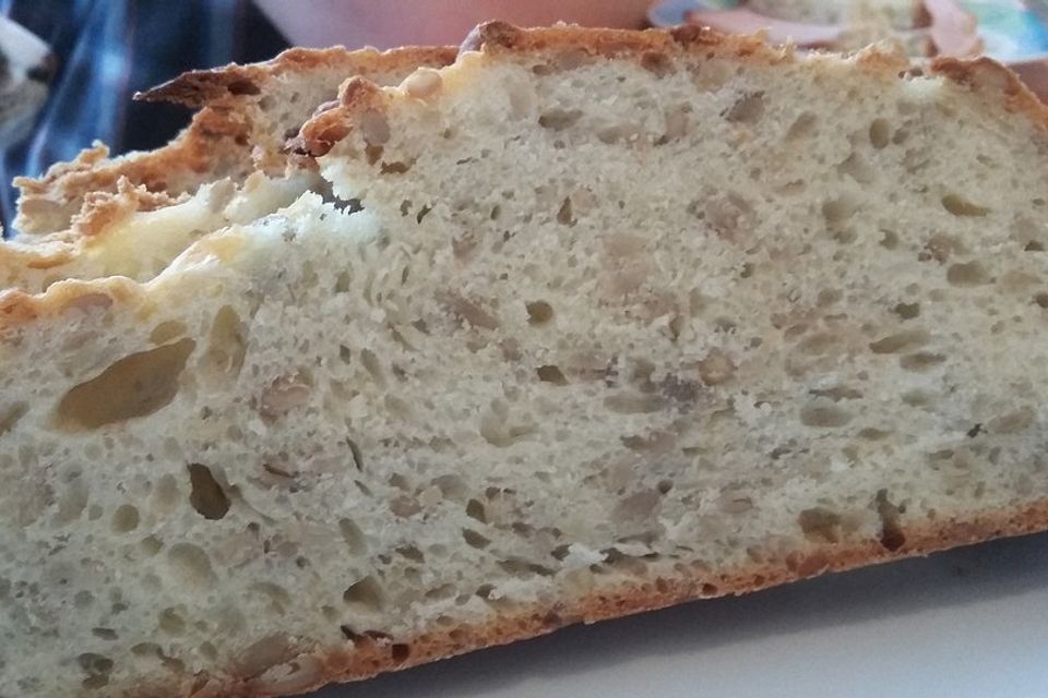 Sonnenblumenkernbrot