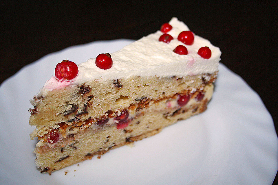 Sahnige Johannisbeertorte mit Schokolade