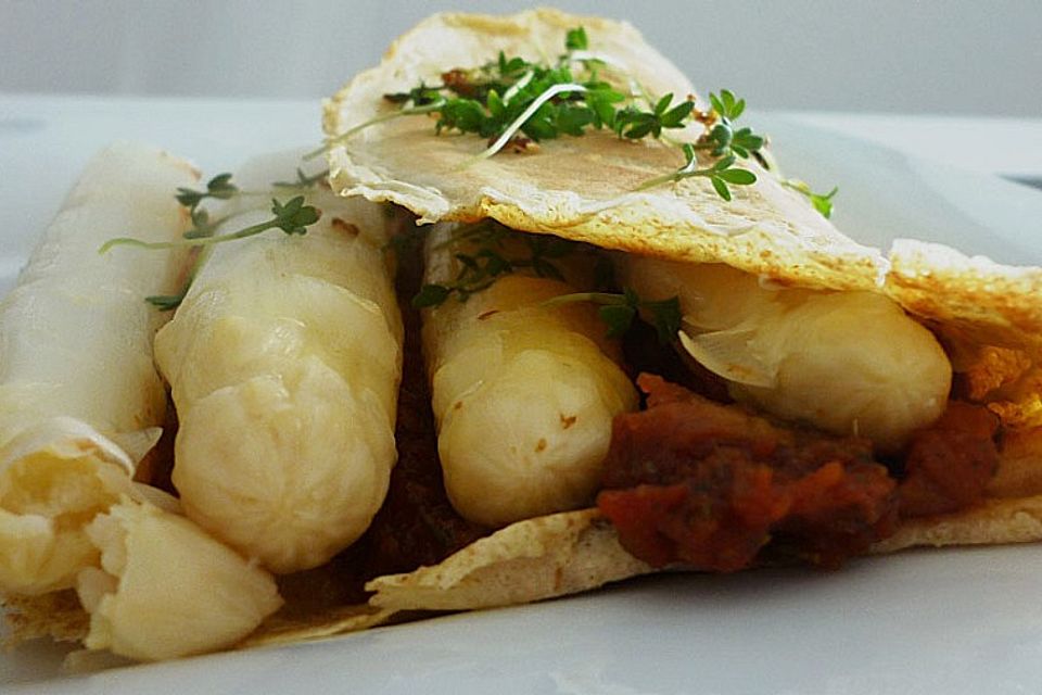 Friedhelms Spargel mit Pfannkuchen