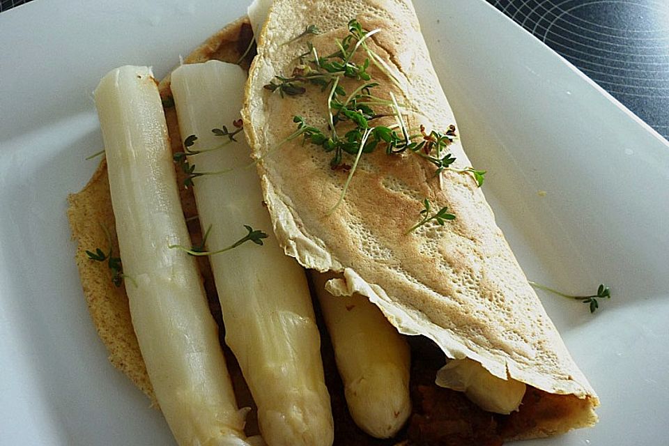 Friedhelms Spargel mit Pfannkuchen